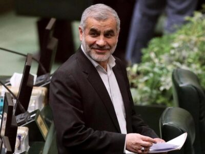 به دولت برای غلبه بر چالش‌های اقتصادی کمک می‌کنیم