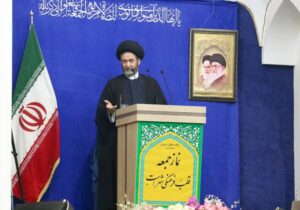 ۲۲ بهمن روز مانور ملی و اقتدار برای کشیدن دندان طمع دشمن است